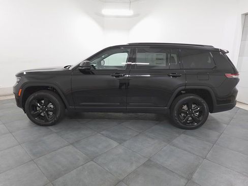 New 2025 Jeep Grand Cherokee L Limited w/ Luxury Tech Group II image 2