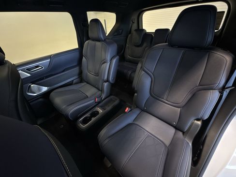 New 2026 INFINITI QX80 4WD image 23