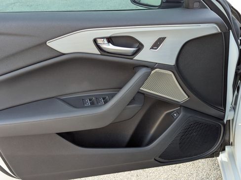 Used 2023 Acura TLX w/ Technology Package image 11