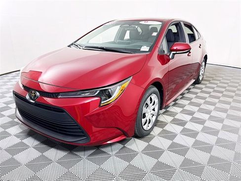 Certified 2025 Toyota Corolla LE w/ Convenience Package image 3