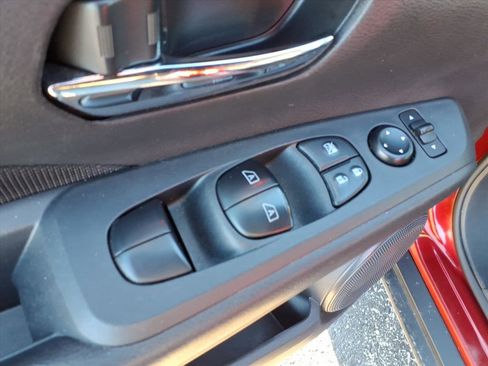 Used 2023 Nissan Kicks SV image 23