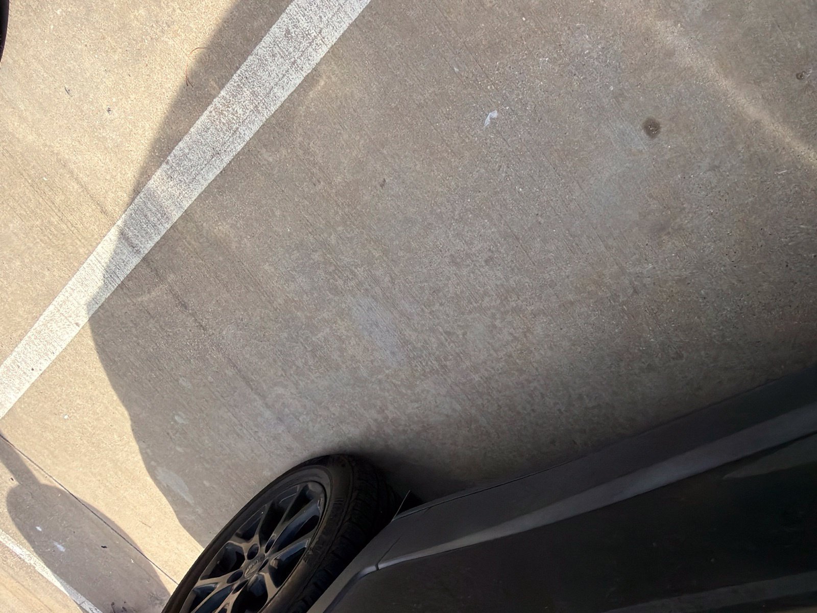 Used 2016 Jeep Cherokee Latitude FWD image 28