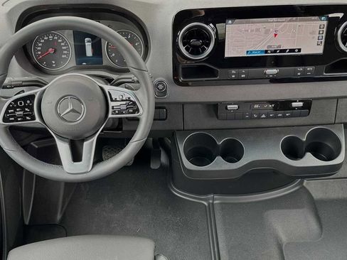 Used 2024 Mercedes-Benz Sprinter 144 Cargo image 13