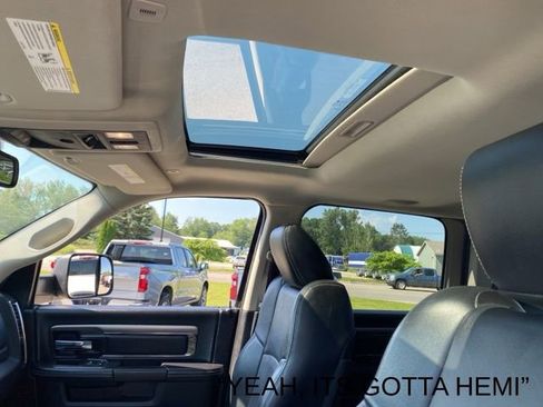 Used 2018 RAM 1500 Sport image 11