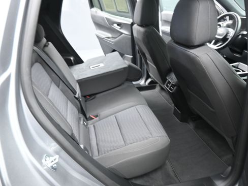 Used 2026 Chevrolet Equinox LT FWD image 19