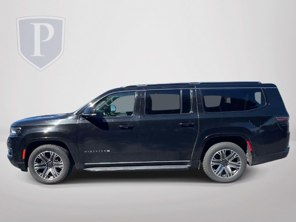 Certified 2024 Jeep Wagoneer L Series II w/ Flexible Seating Group AWD/4WD image 5