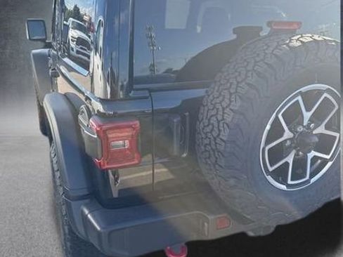 New 2025 Jeep Wrangler Rubicon image 8