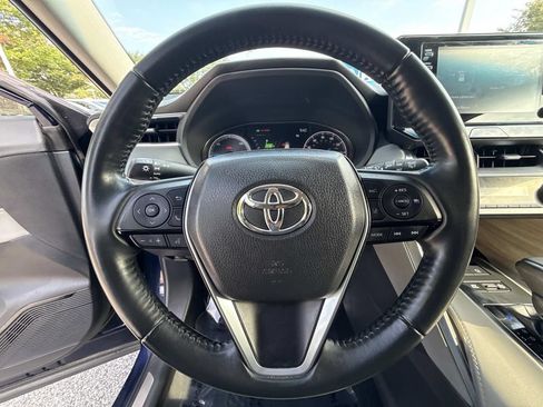 Used 2021 Toyota Venza XLE w/ Softex Package AWD/4WD image 12