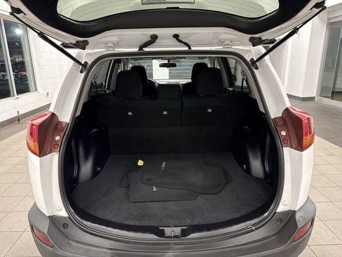 Used 2015 Toyota RAV4 LE AWD/4WD image 11