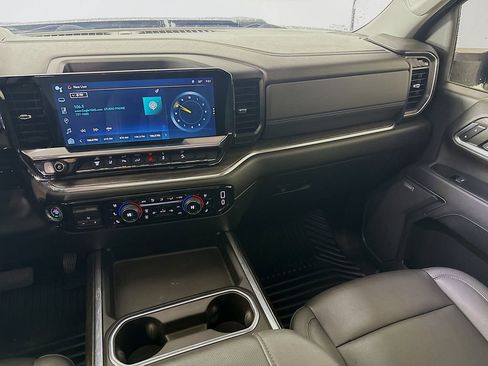 Used 2024 Chevrolet Silverado 3500 LTZ image 24