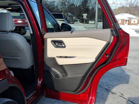 Certified 2023 Nissan Rogue SL w/ SL Premium Package image 11