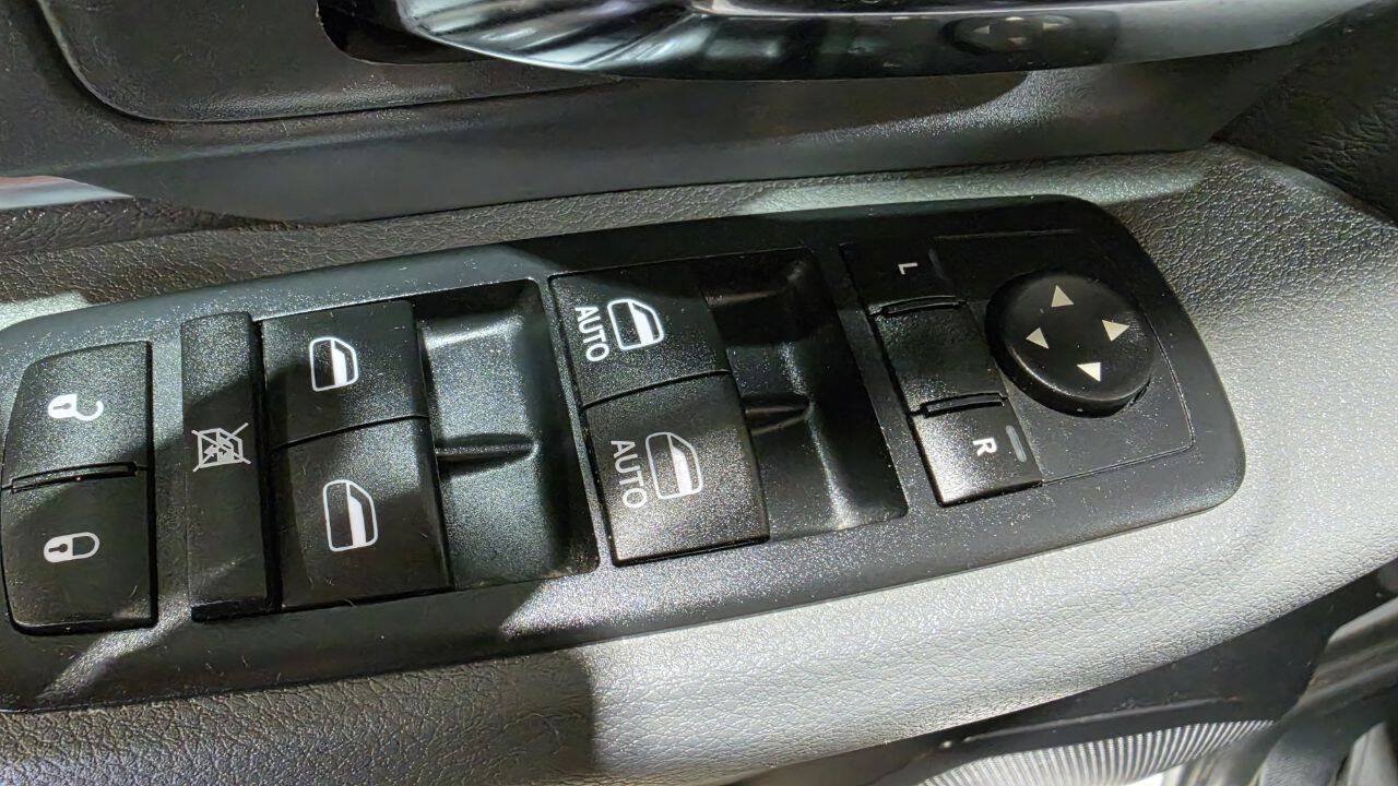 Used 2016 RAM 1500 Big Horn AWD/4WD image 22
