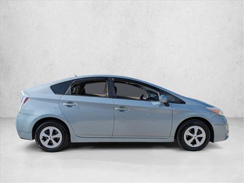 Used 2013 Toyota Prius Two FWD image 4