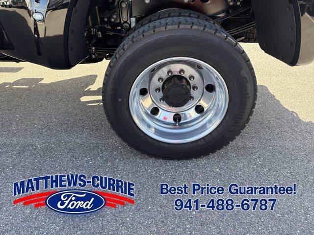 New 2027 Ford F450 Platinum w/ FX4 Off-Road Package AWD/4WD image 17