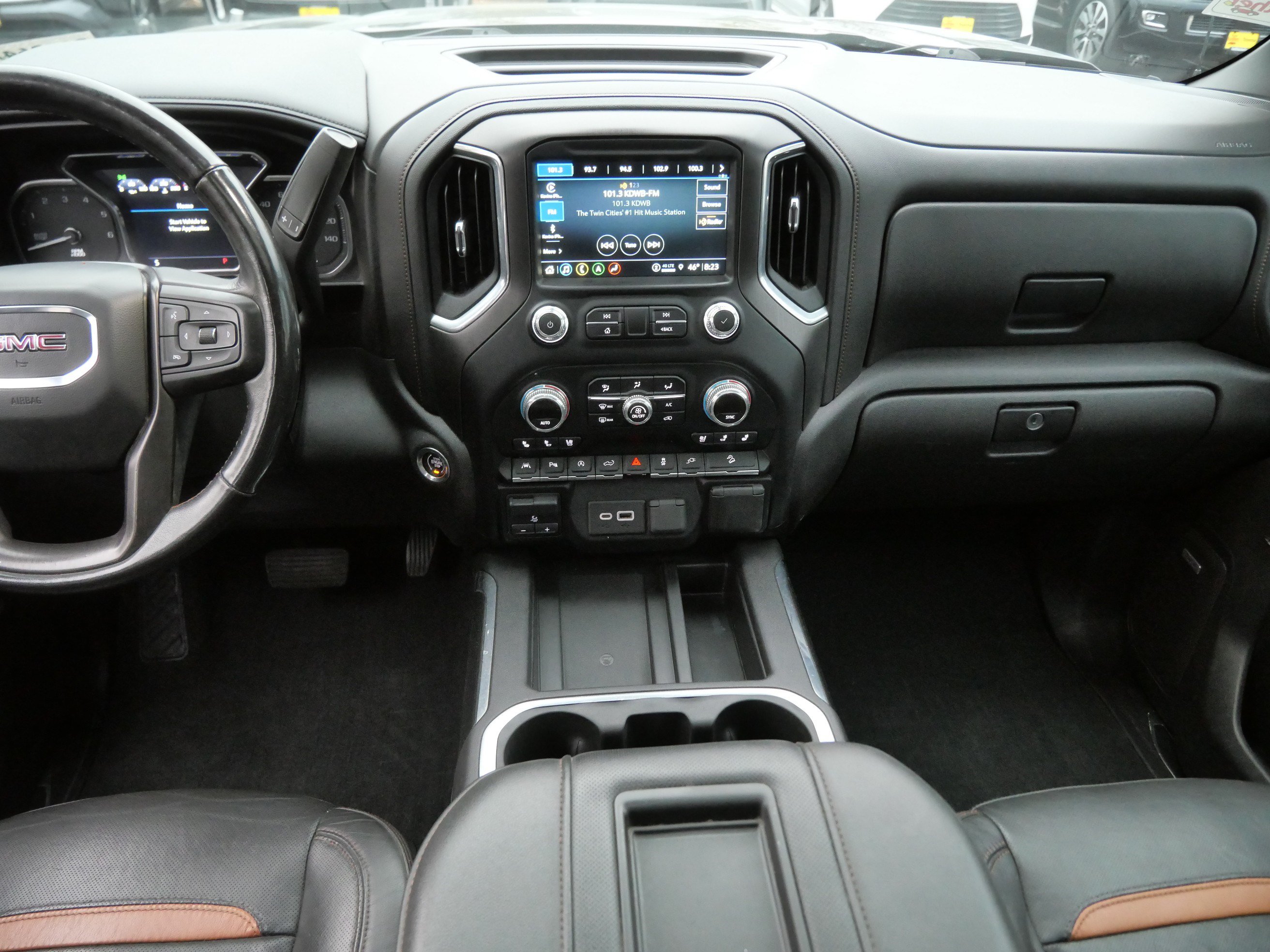 Used 2021 GMC Sierra 1500 AT4 w/ AT4 Premium Package AWD/4WD image 10