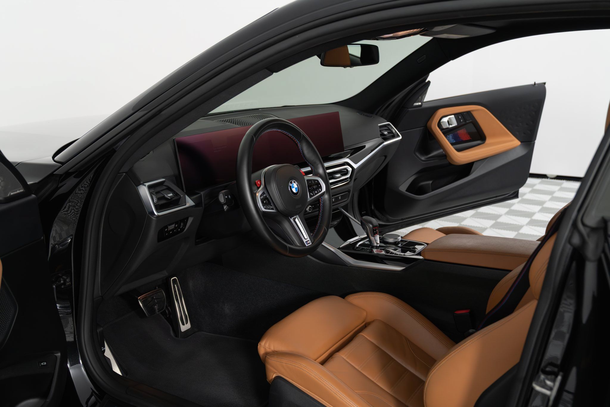 Used 2024 BMW M2 RWD image 3