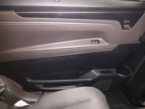 Used 2018 Honda Odyssey EX image 31