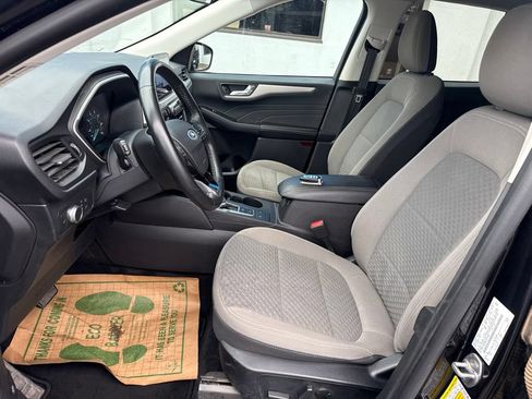 Used 2021 Ford Escape SE w/ Convenience Package AWD/4WD image 16