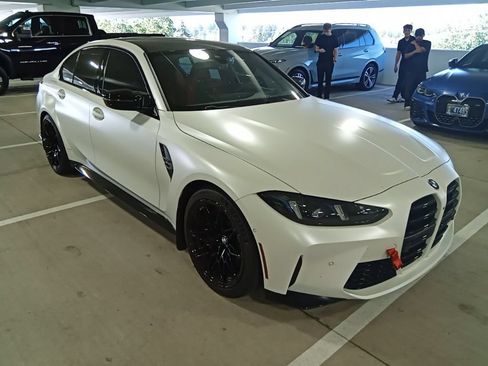 Used 2025 BMW M3 w/ Executive Package RWD image 3