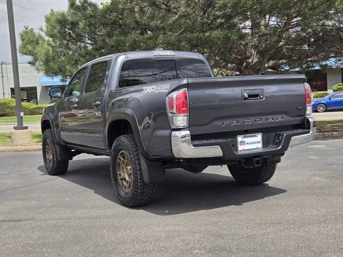 Used 2023 Toyota Tacoma TRD Off-Road w/ Black Out Package (TMS) AWD/4WD image 3