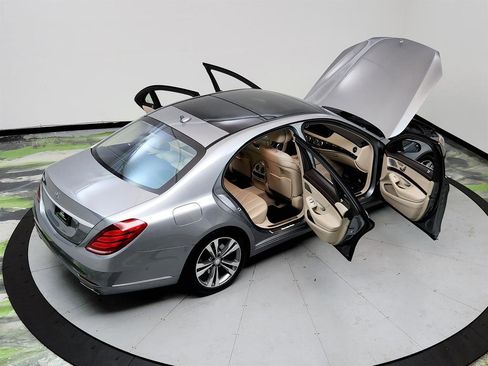 Used 2014 Mercedes-Benz S 550 Sedan image 40