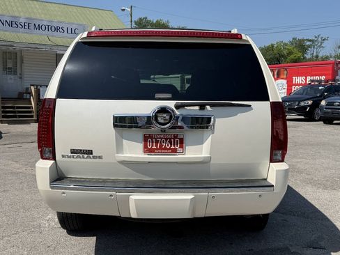 Used 2007 Cadillac Escalade AWD w/ Information Package image 5