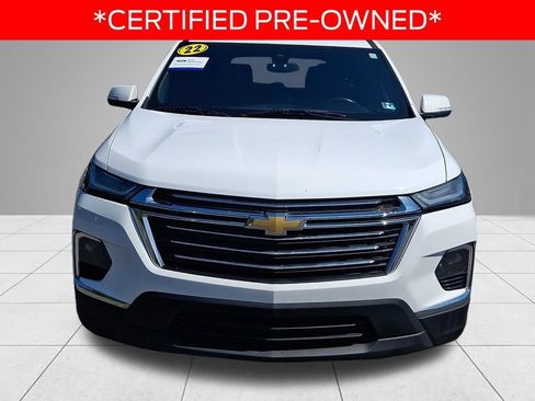 Used 2022 Chevrolet Traverse LT AWD/4WD image 2