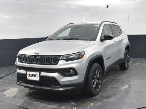 New 2026 Jeep Compass Latitude AWD/4WD image 4