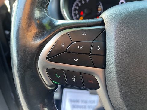 Used 2020 Jeep Grand Cherokee Limited image 18