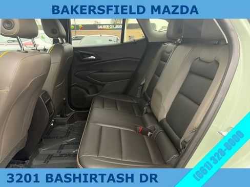 Used 2025 Chevrolet Trax ACTIV w/ Sunroof Package image 14