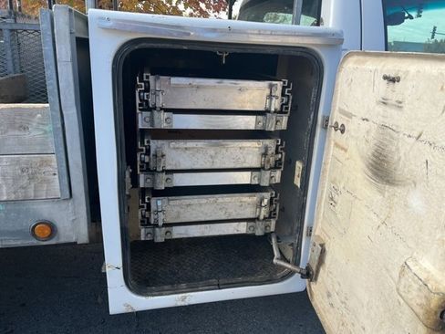 Used 2009 Ford F450 XL image 7