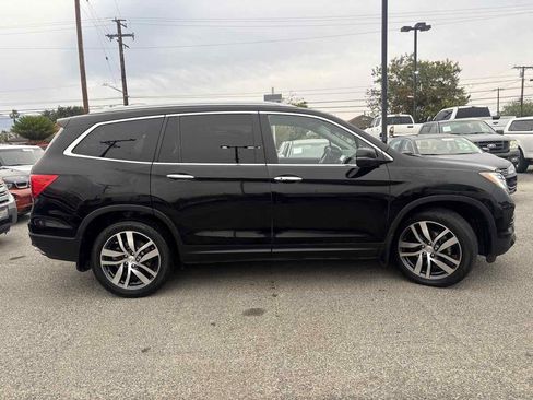 Used 2017 Honda Pilot Elite image 4