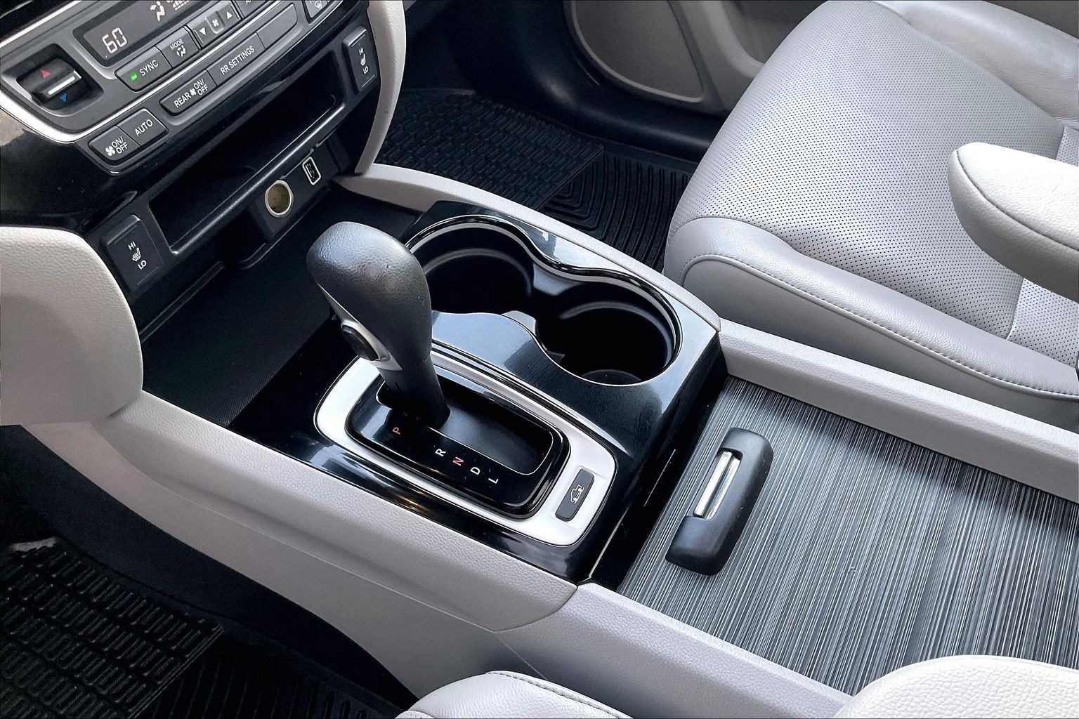 Used 2019 Honda Ridgeline RTL-E image 17