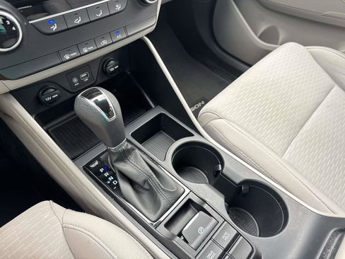 Used 2021 Hyundai Tucson SE image 26