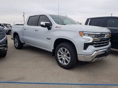 New 2026 Chevrolet Silverado 1500 LTZ w/ LTZ Premium Package AWD/4WD image 6