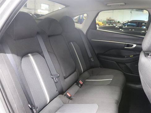 Used 2021 Hyundai Sonata SEL w/ Convenience Package FWD image 16
