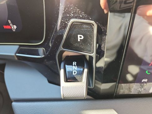 New 2026 Porsche Macan 4S Electric image 25