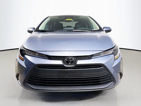 Used 2024 Toyota Corolla LE image 2