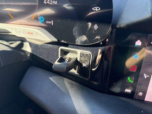 Used 2021 Porsche Taycan 4S image 17