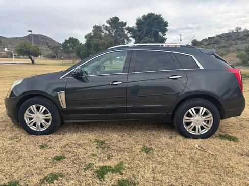 Used 2016 Cadillac SRX Luxury image 1