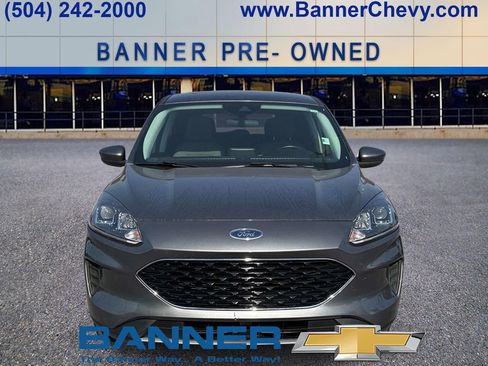 Used 2021 Ford Escape SE image 2