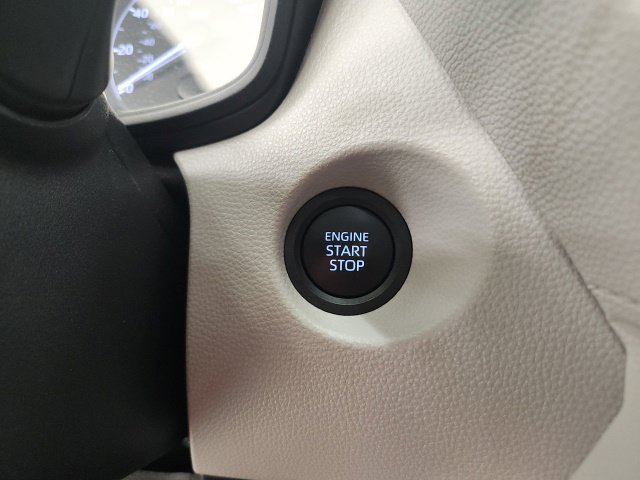 Used 2024 Toyota Corolla Cross LE FWD image 32