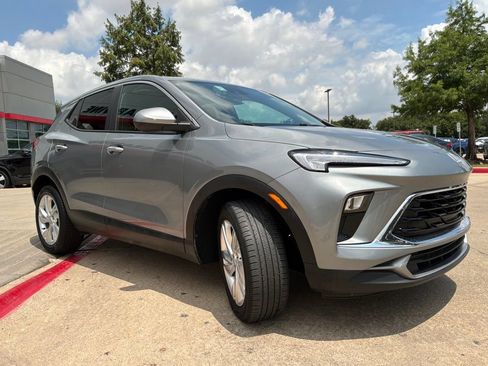 Used 2025 Buick Encore GX Preferred FWD image 4