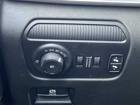 Used 2024 Jeep Wagoneer L Series II w/ Flexible Seating Group image 25