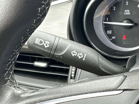 Certified 2019 Buick Envision Preferred AWD/4WD image 24