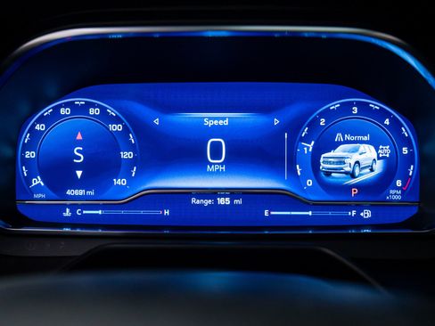 Used 2023 Chevrolet Tahoe RST w/ Luxury Package image 22