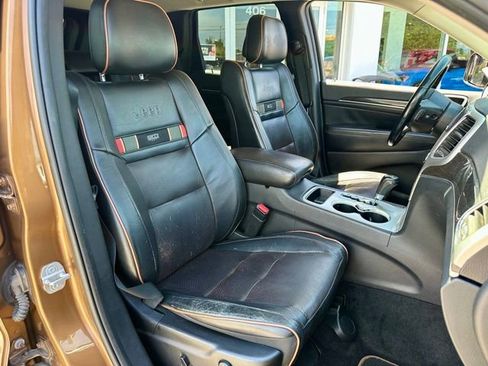 Used 2011 Jeep Grand Cherokee 70th Anniversary AWD/4WD image 23