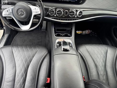 Used 2020 Mercedes-Benz S 560 Sedan image 17