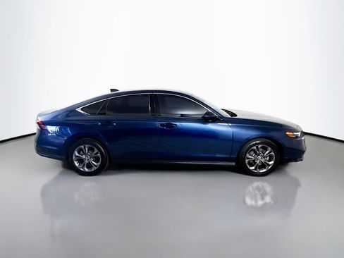Used 2023 Honda Accord EX image 11