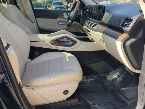 Used 2022 Mercedes-Benz GLS 450 GLS 450 image 24